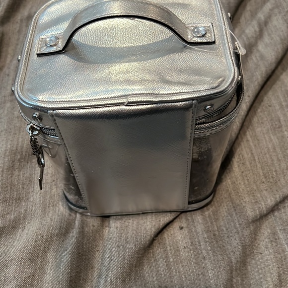 makeup bag - Picture 3 of 4